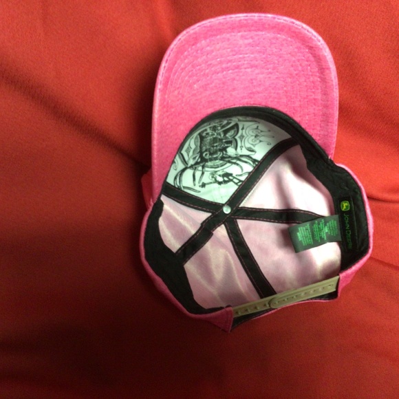 Ladies JOHN DEERE hat - Picture 3 of 3